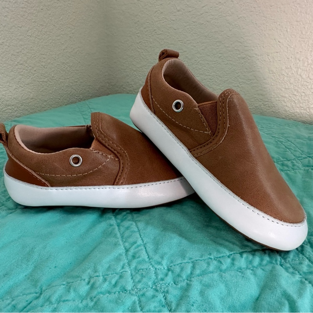 Little Love Bug - Quinn - size 7
